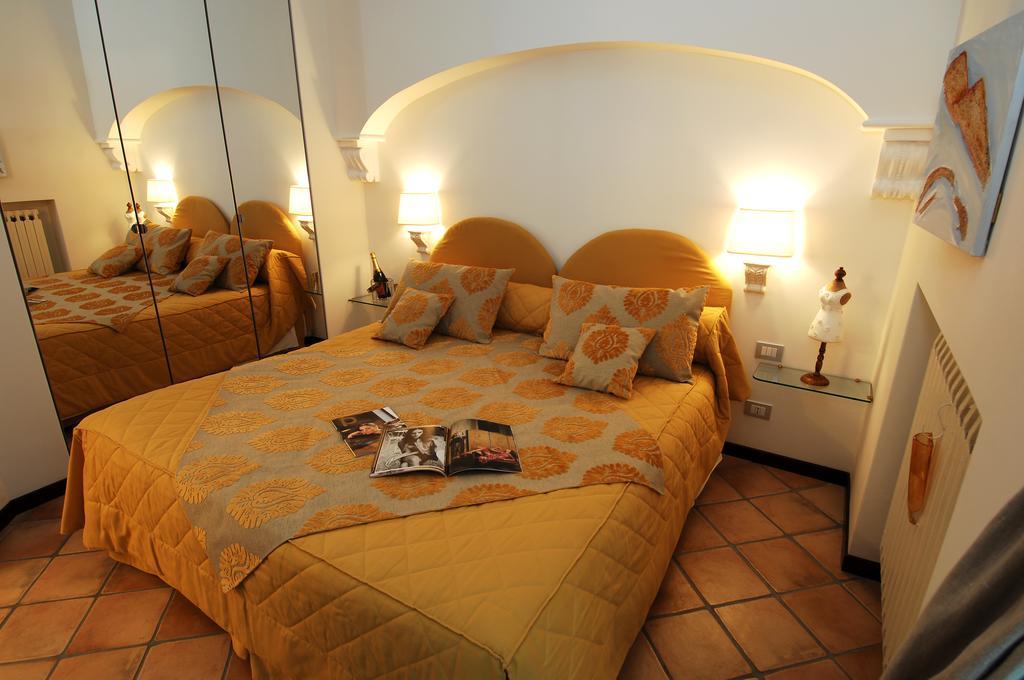 Bed and breakfast Weekend A Napoli Extérieur photo